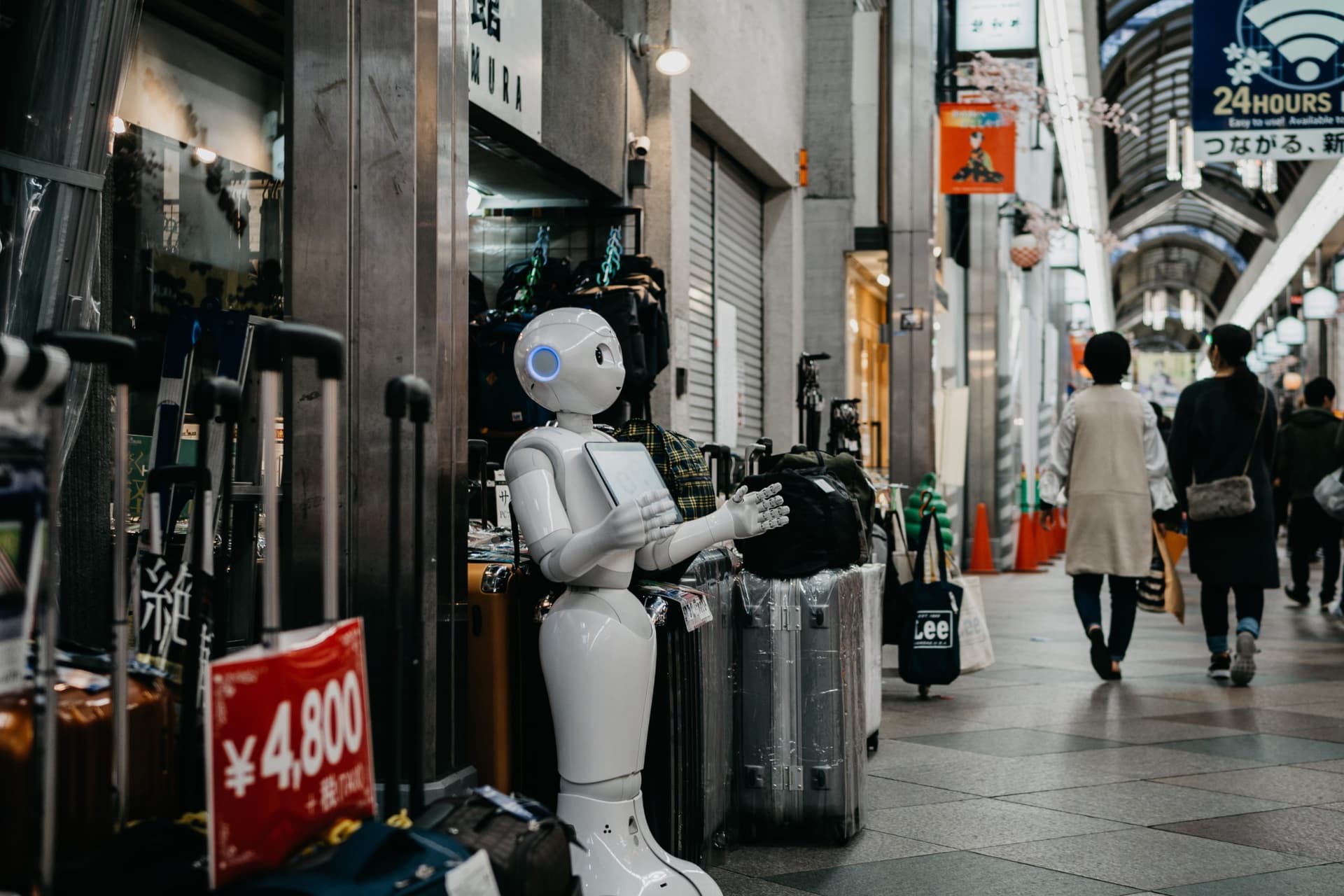 Why An AI Analytics Assistant Is the Next Step in Analytics for Your Business
