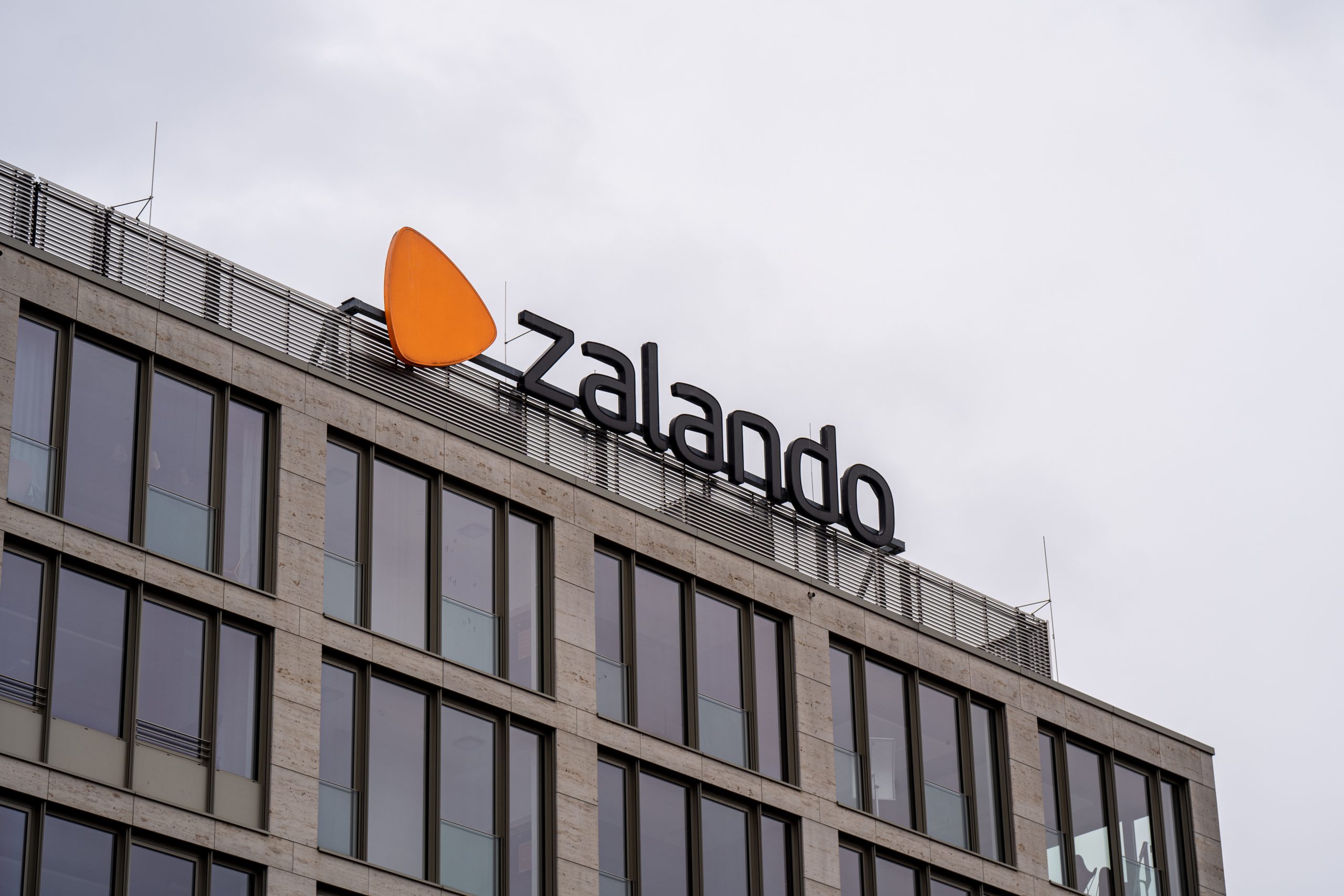 Zalando data monetization examples- Veezoo